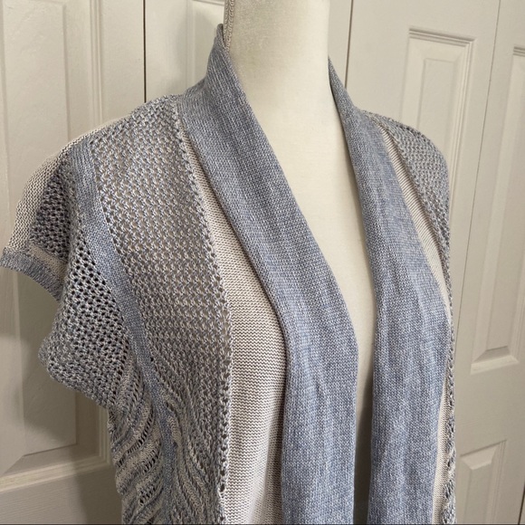 Knox Rose | Blue and Cream Woven Open Cardigan - Picture 2 of 5